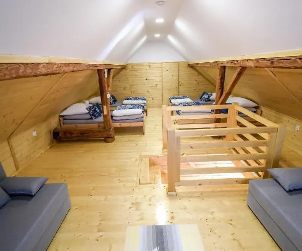 بيت للعطل Kama زاتور